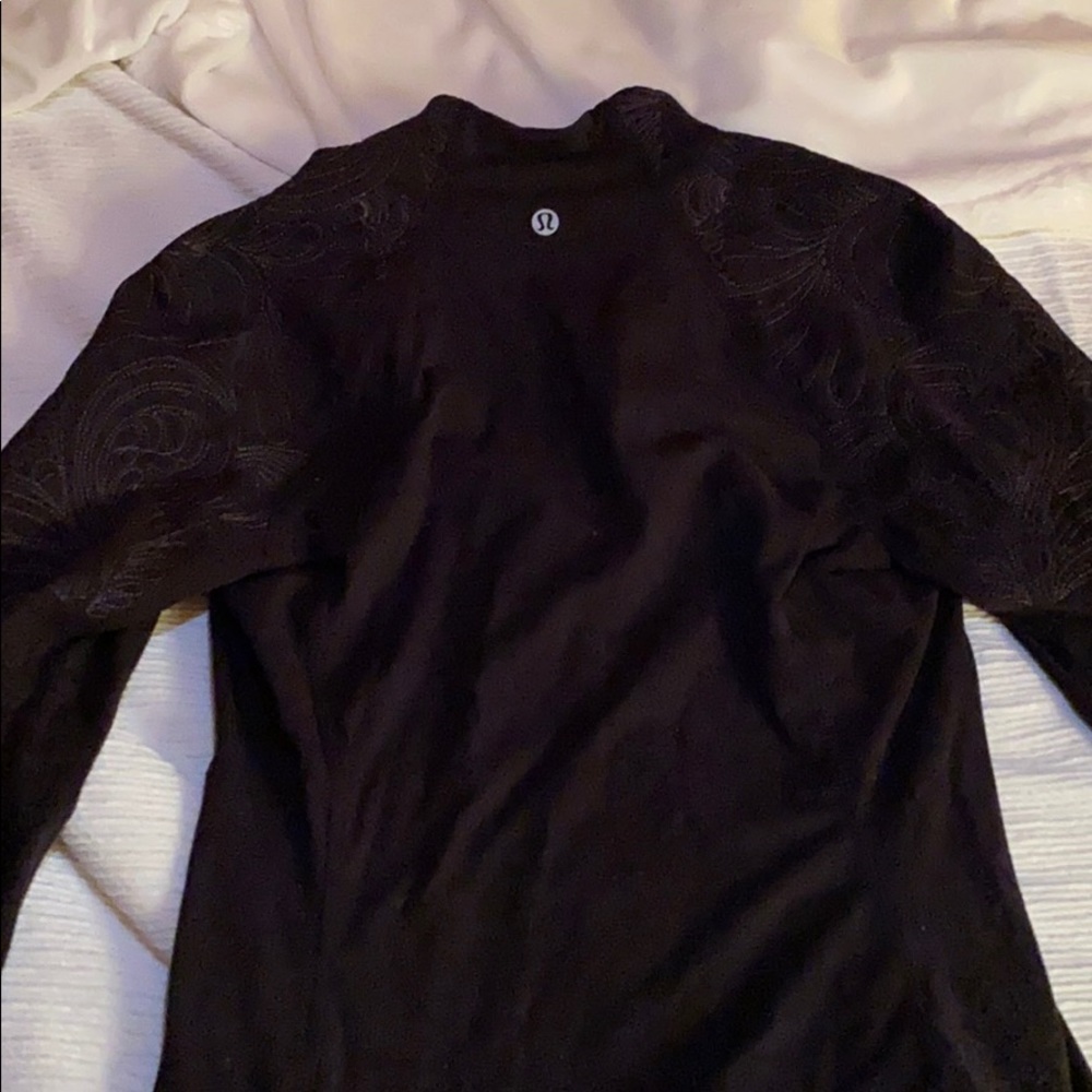 Black lululemon quilted quarter zip